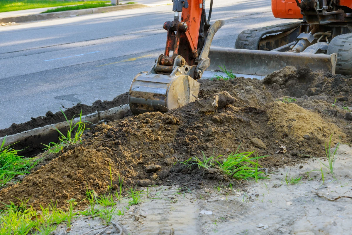 Décaisser un terrain : tout ce qu'il faut savoir sur cette technique d'aménagement